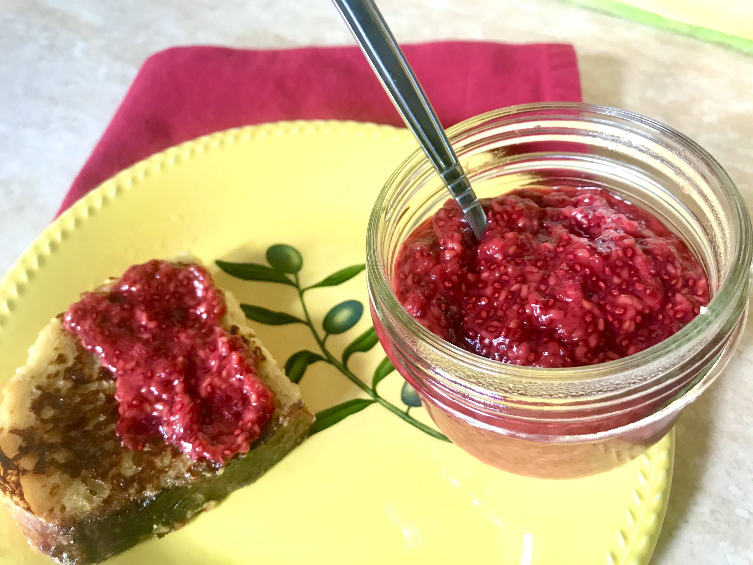 CONFITURE FRAMBOISES ET CHIA !!